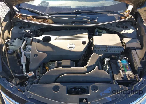 2013 Nissan Altima 2.5 из США, поврежденный, VIN 1N4AL3AP5DN563665